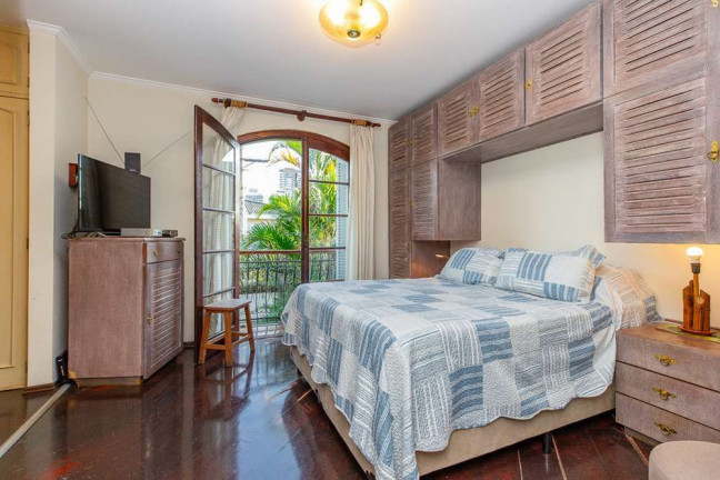 Imagem Casa com 3 Quartos à Venda, 184 m² em Indianópolis - São Paulo Imagem Casa com 3 Quartos à Venda, 184 m² em Indianópolis - São Paulo