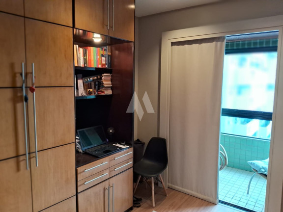 Imagem Apartamento com 2 Quartos à Venda, 192 m² em Gonzaga - Santos