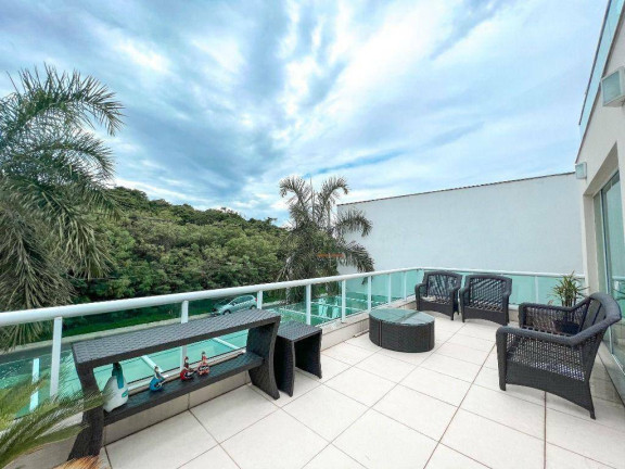 Imagem Casa com 7 Quartos à Venda, 378 m² em Itaipu - Niterói Imagem Casa com 7 Quartos à Venda, 378 m² em Itaipu - Niterói