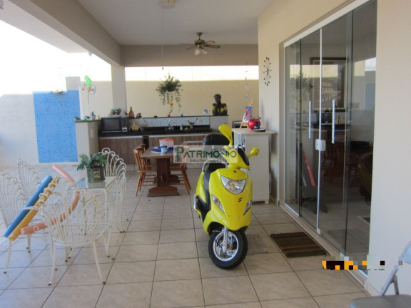 Imagem Casa com 4 Quartos à Venda, 289 m² em Estância Das Flores - Jaguariúna