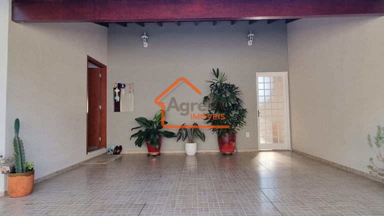Imagem Casa com 3 Quartos à Venda, 140 m² em Jardim Patrícia - Mogi Mirim Imagem Casa com 3 Quartos à Venda, 140 m² em Jardim Patrícia - Mogi Mirim