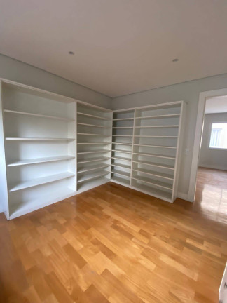Imagem Casa com 4 Quartos à Venda, 371 m² em Alphaville - Santana De Parnaíba Imagem Casa com 4 Quartos à Venda, 371 m² em Alphaville - Santana De Parnaíba