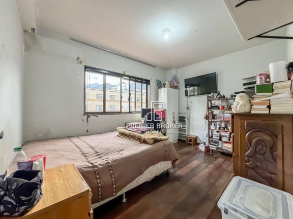 Imagem Apartamento com 3 Quartos à Venda, 112 m² em Várzea - Teresópolis
