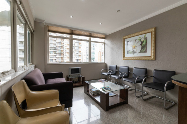 Sala Comercial à Venda, 103 m² em Vila Nova Conceição - São Paulo