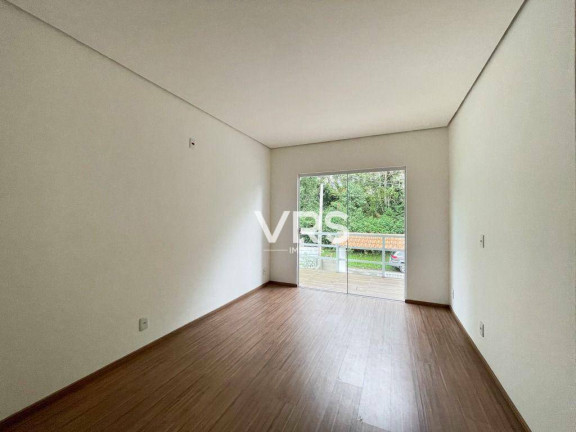 Imagem Casa com 5 Quartos à Venda, 216 m² em Granja Guarani - Teresópolis Imagem Casa com 5 Quartos à Venda, 216 m² em Granja Guarani - Teresópolis