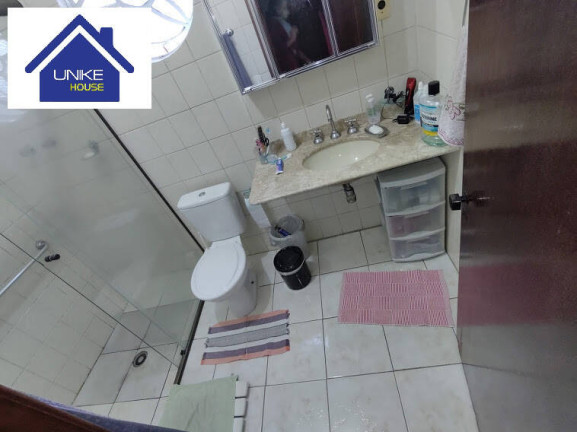 Imagem Sobrado com 6 Quartos à Venda, 211 m² em Interlagos - São Paulo