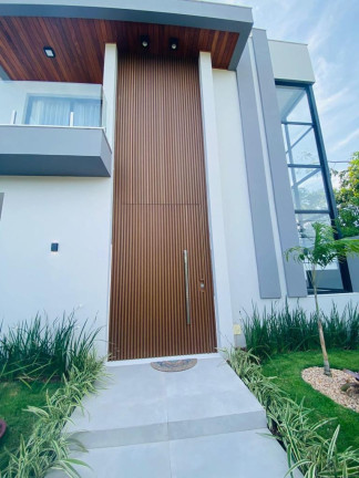 Casa com 4 Quartos à Venda, 300 m² em Centro - Lauro De Freitas
