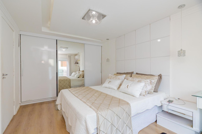 Imagem Casa com 3 Quartos à Venda, 165 m² em Capão Da Imbuia - Curitiba Imagem Casa com 3 Quartos à Venda, 165 m² em Capão Da Imbuia - Curitiba
