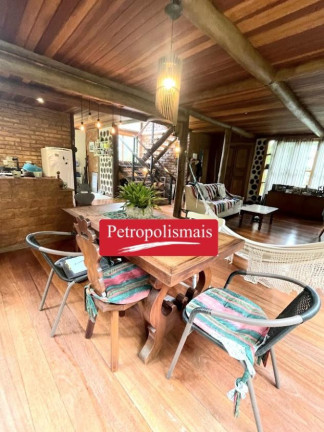 Imagem Casa de Condomínio com 2 Quartos à Venda, 140 m² em Independência - Petrópolis