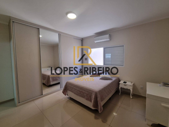 Imagem Casa com 3 Quartos à Venda, 250 m² em Jardim Regina - Botucatu