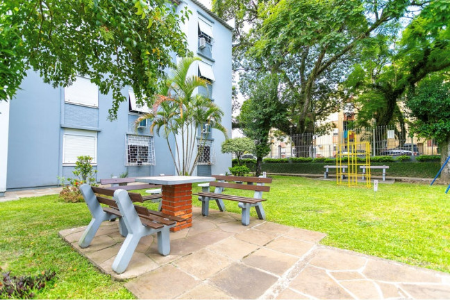 Imagem Apartamento com 2 Quartos à Venda, 52 m² em São Sebastião - Porto Alegre Imagem Apartamento com 2 Quartos à Venda, 52 m² em São Sebastião - Porto Alegre
