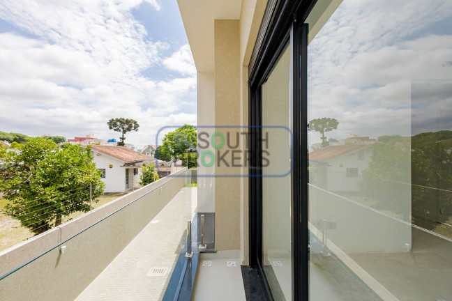 Casa com 3 Quartos à Venda, 120 m² em Hauer - Curitiba