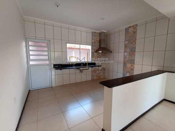 Sobrado com 2 Quartos à Venda, 120 m² em Jardim Itamarati - Botucatu