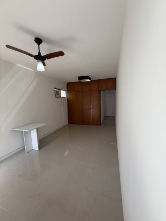 Imagem Apartamento com 1 Quarto à Venda, 43 m² em Gonzaga - Santos Imagem Apartamento com 1 Quarto à Venda, 43 m² em Gonzaga - Santos