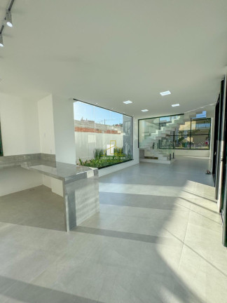 Imagem Casa com 5 Quartos à Venda, 595 m² em Interlagos - Vila Velha Imagem Casa com 5 Quartos à Venda, 595 m² em Interlagos - Vila Velha