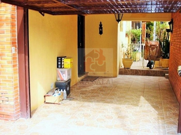 Imagem Casa com 4 Quartos à Venda, 224 m² em Santa Maria Goretti - Porto Alegre Imagem Casa com 4 Quartos à Venda, 224 m² em Santa Maria Goretti - Porto Alegre
