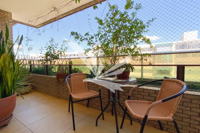 Imagem Apartamento com 4 Quartos à Venda, 186 m² em Asa Norte - Brasília Imagem Apartamento com 4 Quartos à Venda, 186 m² em Asa Norte - Brasília