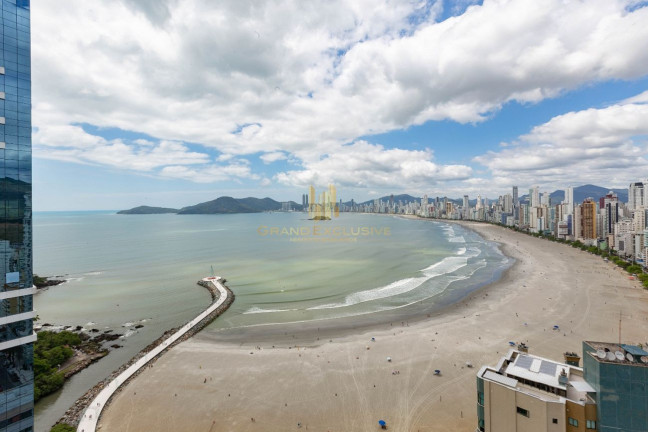 Imagem Apartamento com 3 Quartos à Venda, 164 m² em Pioneiros - Balneário Camboriú Imagem Apartamento com 3 Quartos à Venda, 164 m² em Pioneiros - Balneário Camboriú