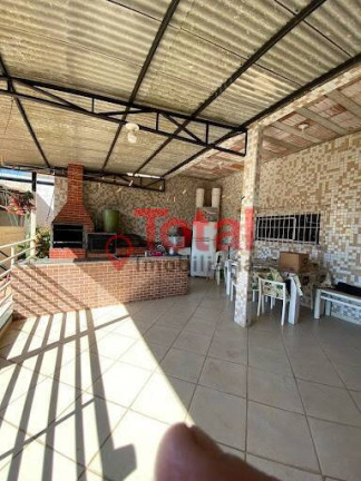 Casa com 6 Quartos à Venda, 230 m² em Giovanini - Coronel Fabriciano