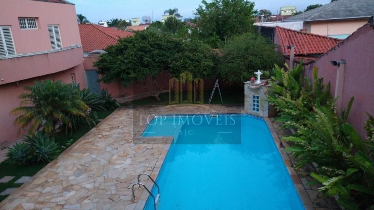 Imagem Sobrado com 3 Quartos à Venda, 800 m² em Jardim Santa Maria - Jacareí Imagem Sobrado com 3 Quartos à Venda, 800 m² em Jardim Santa Maria - Jacareí