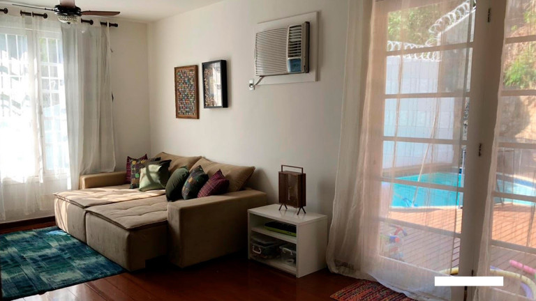 Imagem Casa com 4 Quartos à Venda, 320 m² em São Francisco - Niterói