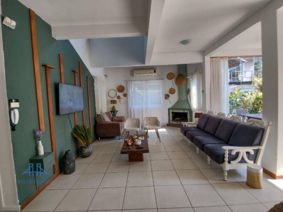 Imagem Casa com 3 Quartos à Venda, 182 m² em Lagoa Da Conceição - Florianópolis Imagem Casa com 3 Quartos à Venda, 182 m² em Lagoa Da Conceição - Florianópolis