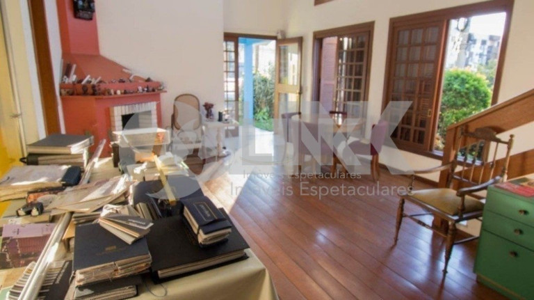 Imagem Casa com 3 Quartos à Venda, 151 m² em Passo Da Areia - Porto Alegre