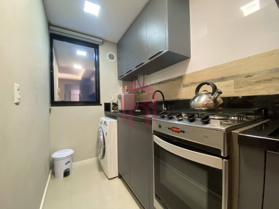 Imagem Apartamento com 2 Quartos à Venda, 60 m² em Praia Dos Amores - Balneário Camboriú