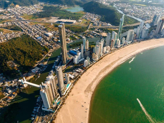 Imagem Apartamento com 4 Quartos à Venda, 261 m² em Barra Sul - Balneário Camboriú