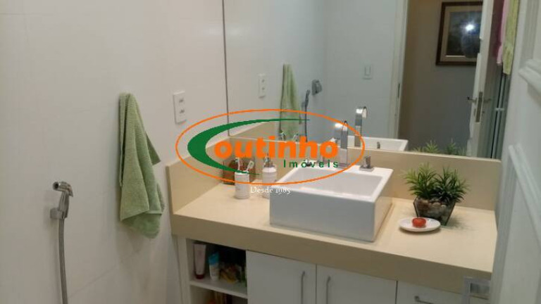 Imagem Apartamento com 4 Quartos à Venda, 172 m² em Tijuca - Rio De Janeiro Imagem Apartamento com 4 Quartos à Venda, 172 m² em Tijuca - Rio De Janeiro