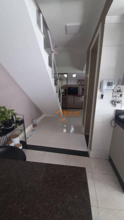 Imagem Sobrado com 3 Quartos à Venda, 380 m² em Jardim Santa Clara - Guarulhos Imagem Sobrado com 3 Quartos à Venda, 380 m² em Jardim Santa Clara - Guarulhos