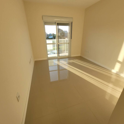 Imagem Casa com 3 Quartos à Venda,  em Campeche - Florianópolis
