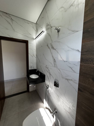 Imagem Casa com 3 Quartos à Venda, 11 m² em Buritis - Tangará Da Serra