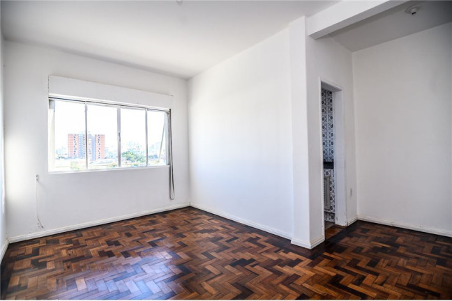 Imagem Imóvel com 1 Quarto à Venda, em Floresta - Porto Alegre Imagem Imóvel com 1 Quarto à Venda, em Floresta - Porto Alegre