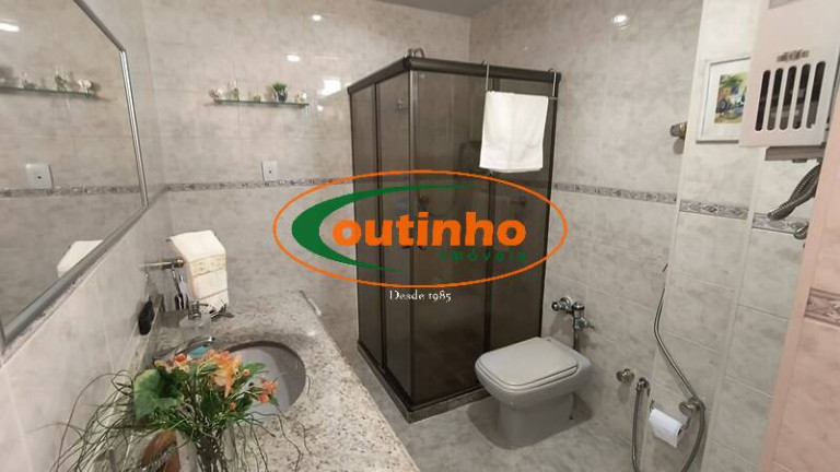Imagem Apartamento com 2 Quartos à Venda, 67 m² em Tijuca - Rio De Janeiro Imagem Apartamento com 2 Quartos à Venda, 67 m² em Tijuca - Rio De Janeiro