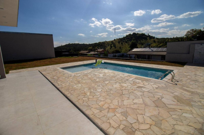 Imagem Casa com 4 Quartos à Venda, 180 m²