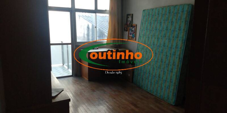 Imagem Apartamento com 3 Quartos à Venda, 114 m² em Tijuca - Rio De Janeiro Imagem Apartamento com 3 Quartos à Venda, 114 m² em Tijuca - Rio De Janeiro