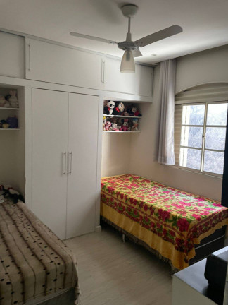 Imagem Casa com 3 Quartos à Venda, em Taboão - Diadema Imagem Casa com 3 Quartos à Venda, em Taboão - Diadema