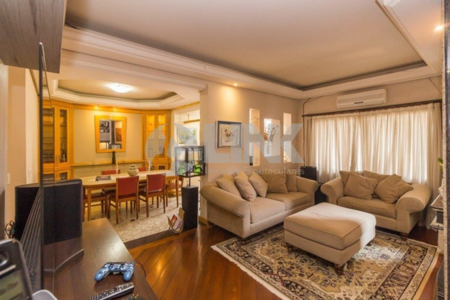 Imagem Apartamento com 3 Quartos à Venda, 136 m² em Petrópolis - Porto Alegre