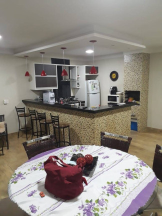 Imagem Sobrado com 4 Quartos à Venda, em Ribeirão Preto Imagem Sobrado com 4 Quartos à Venda, em Ribeirão Preto