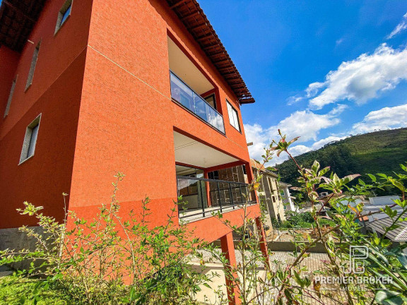 Imagem Casa com 3 Quartos à Venda, 300 m² em Vargem Grande - Teresópolis Imagem Casa com 3 Quartos à Venda, 300 m² em Vargem Grande - Teresópolis