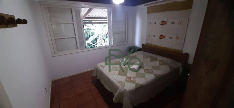 Imagem Casa com 7 Quartos à Venda, 300 m² em Angra Dos Reis - Angra Dos Reis Imagem Casa com 7 Quartos à Venda, 300 m² em Angra Dos Reis - Angra Dos Reis