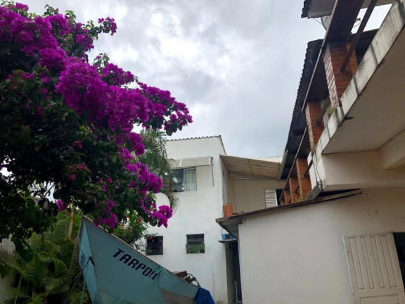 Imagem Imóvel com 3 Quartos à Venda, 300 m² em Jardim Brasil - Peruíbe Imagem Imóvel com 3 Quartos à Venda, 300 m² em Jardim Brasil - Peruíbe