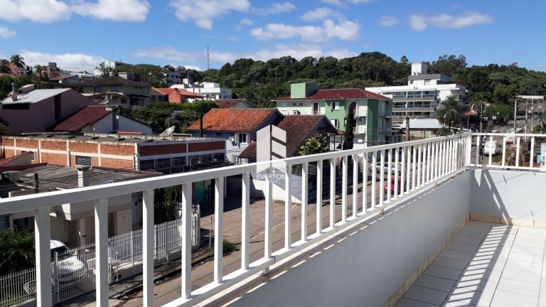 Imagem Apartamento com 3 Quartos à Venda, 124 m² em Nossa Senhora De Lourdes - Santa Maria Imagem Apartamento com 3 Quartos à Venda, 124 m² em Nossa Senhora De Lourdes - Santa Maria