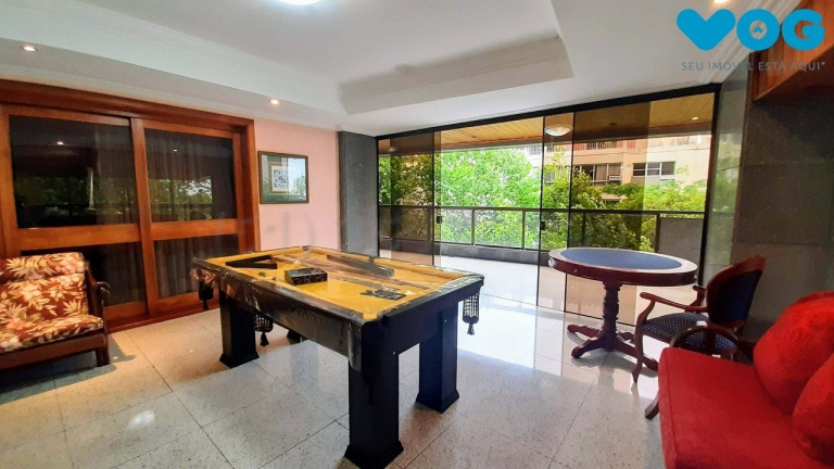 Imagem Imóvel com 4 Quartos à Venda, 776 m² em Moinhos De Vento - Porto Alegre Imagem Imóvel com 4 Quartos à Venda, 776 m² em Moinhos De Vento - Porto Alegre