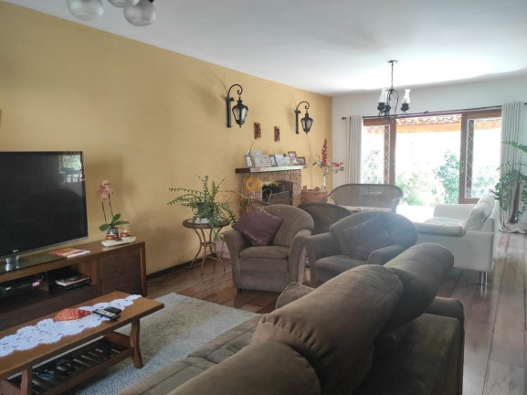 Imagem Casa com 3 Quartos à Venda, 270 m² em Bom Retiro - Teresópolis Imagem Casa com 3 Quartos à Venda, 270 m² em Bom Retiro - Teresópolis