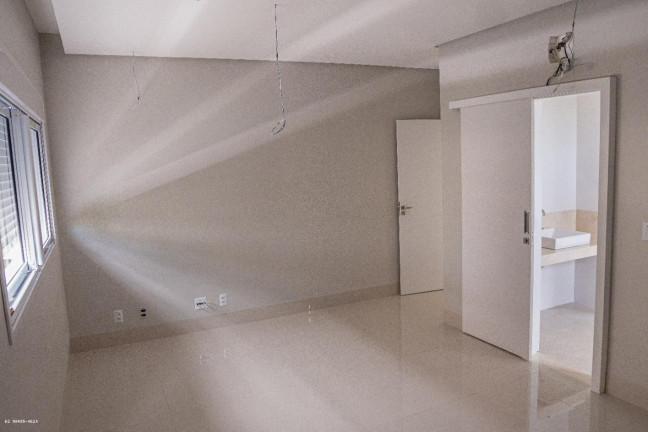 Imagem Casa com 5 Quartos à Venda, 343 m² em Jardins Valência - Goiânia Imagem Casa com 5 Quartos à Venda, 343 m² em Jardins Valência - Goiânia