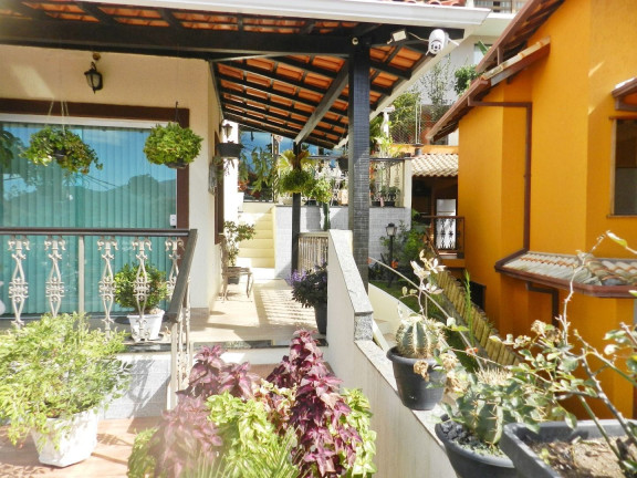 Imagem Casa com 4 Quartos à Venda, 161 m² em Vargem Grande - Teresópolis Imagem Casa com 4 Quartos à Venda, 161 m² em Vargem Grande - Teresópolis