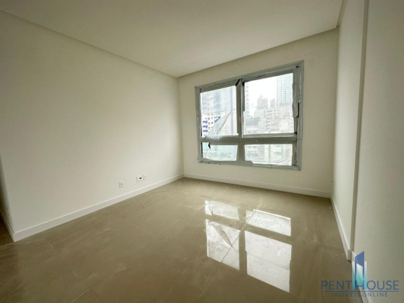 Imagem Apartamento com 3 Quartos à Venda, 129 m² em Centro - Balneário Camboriú Imagem Apartamento com 3 Quartos à Venda, 129 m² em Centro - Balneário Camboriú