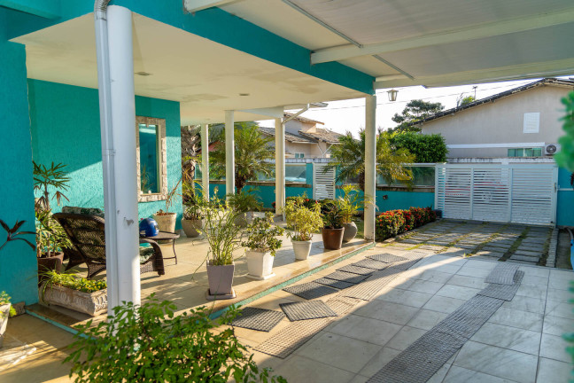 Imagem Casa com 5 Quartos à Venda, 360 m² em Centro - Maricá Imagem Casa com 5 Quartos à Venda, 360 m² em Centro - Maricá